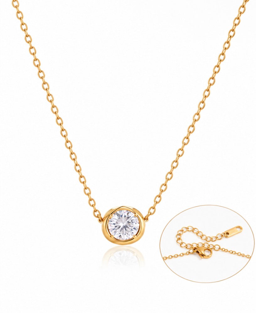 Liora necklace