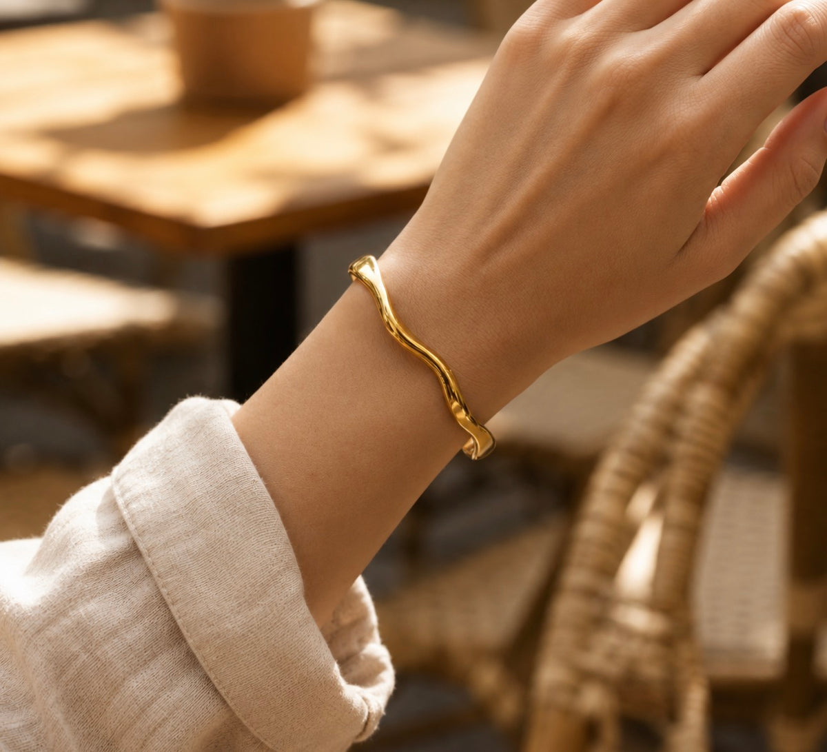 Aurelia Cuff