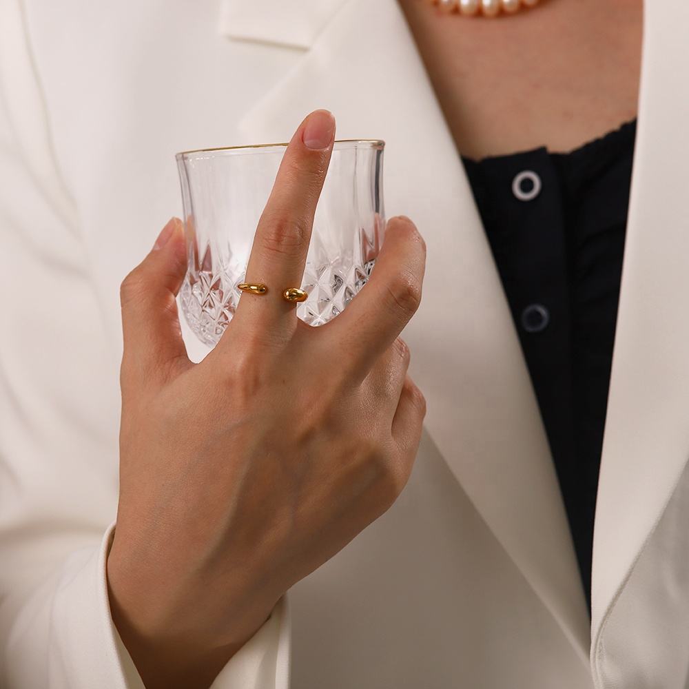 Élia Ring