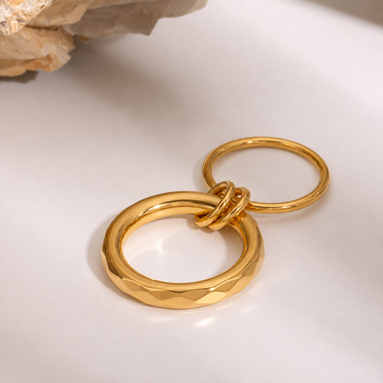 Esmé Ring